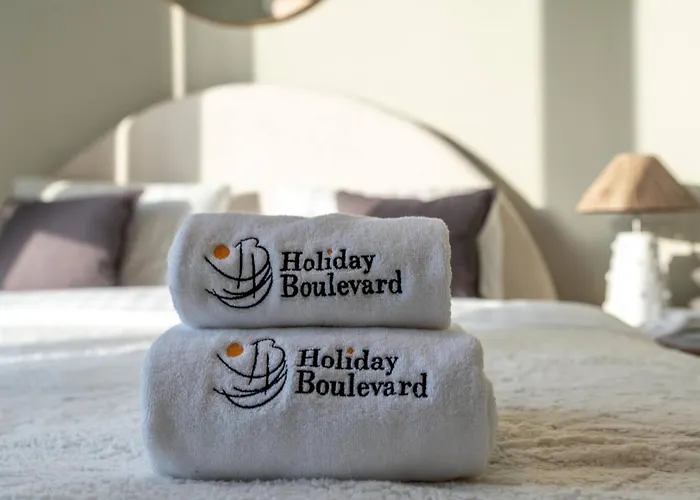 Holiday Boulevard - Brand New Apartment Next To Burj Khalifa And Dubai Mall